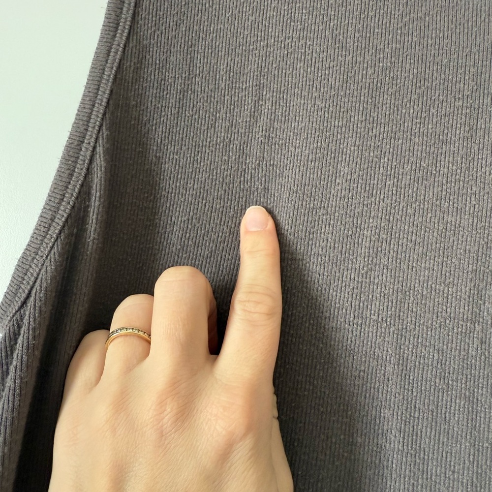 Athleta Ribbed Gray Top - Picture 4 of 7